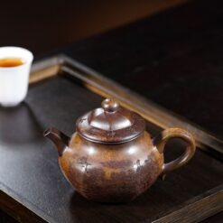 Ấm tử sa quỳ xuyết lục phương ( tâm kinh khắc thủ công)